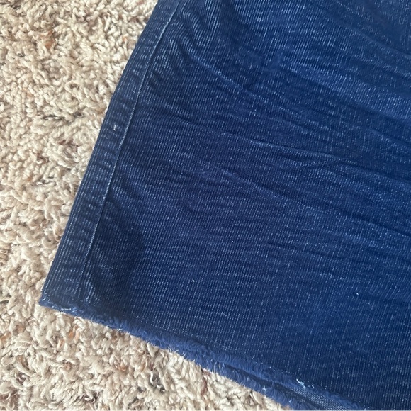 NWT Gap Navy Blue High Rise Corduroy Shorts Women's Size 12 Stretch Raw Hem - Picture 7 of 14